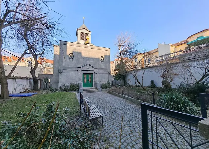 Flat In Zizkov -303-
